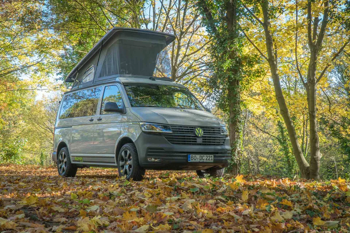 VW T6.1 Wohnbus mit Aufstelldach von Discarvery